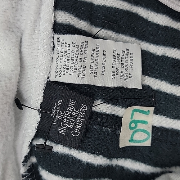 Disney The Nightmare Before Christmas one piece union jack fleece outfit - Picture 6 of 6